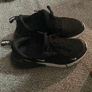 Nike Air Max 270